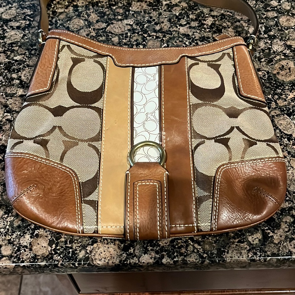 Different Patterns Throughout Entire Purse. Coach… - image 1